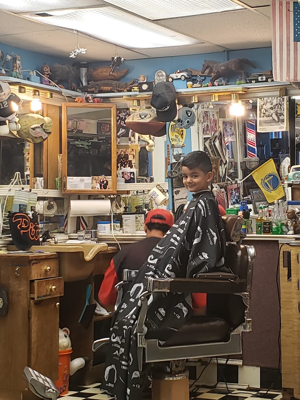 Slicks Barber Shop | 727 W 10th St, Antioch, CA 94509 | Phone: (925) 778-1230