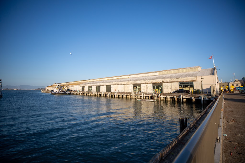 Consulate General of Switzerland | Pier 17, pier 17 The Embarcadero Suite 600, San Francisco, CA 94111 | Phone: (415) 788-2272