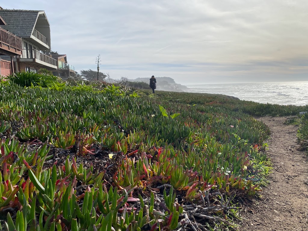 Coastside Fire Protection District - Station 44 | 501 Stetson St, Moss Beach, CA 94038 | Phone: (650) 728-3022