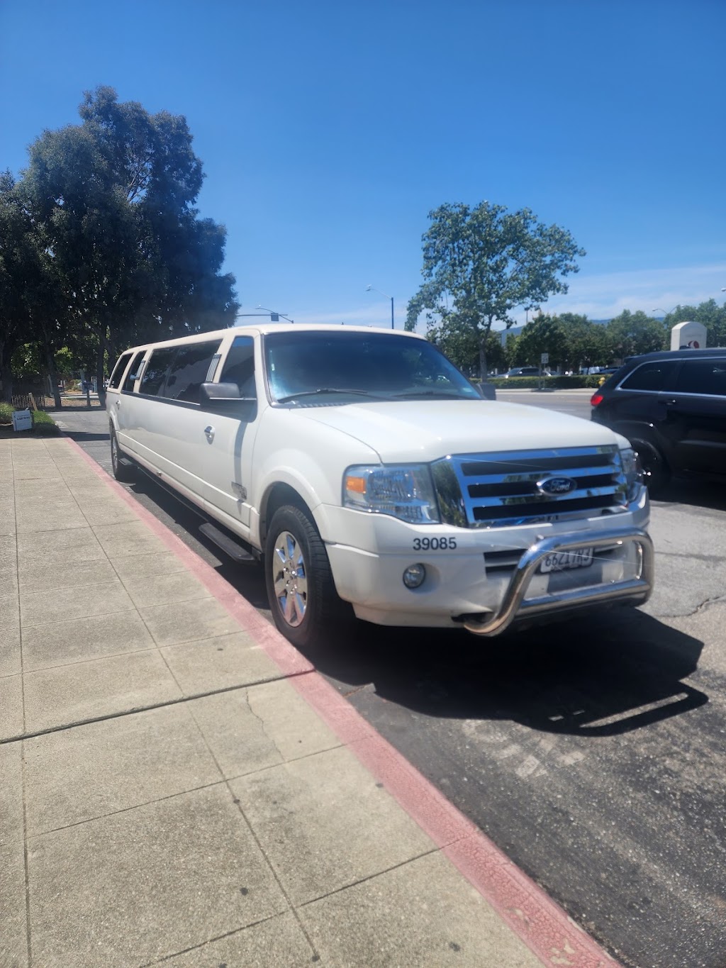 Newwest Limo | 1849 Deep Creek Ct #95148, San Jose, CA 95148 | Phone: (408) 382-1461