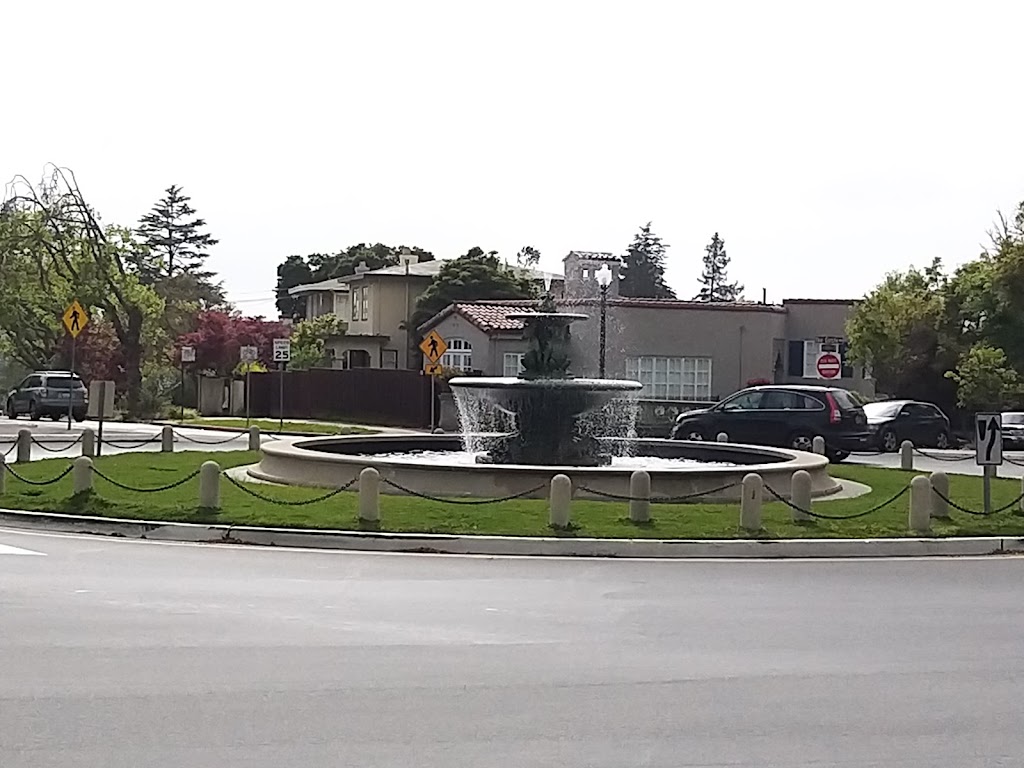 The Fountain at The Circle | 1 The Circle, Berkeley, CA 94707 | Phone: (510) 982-9738