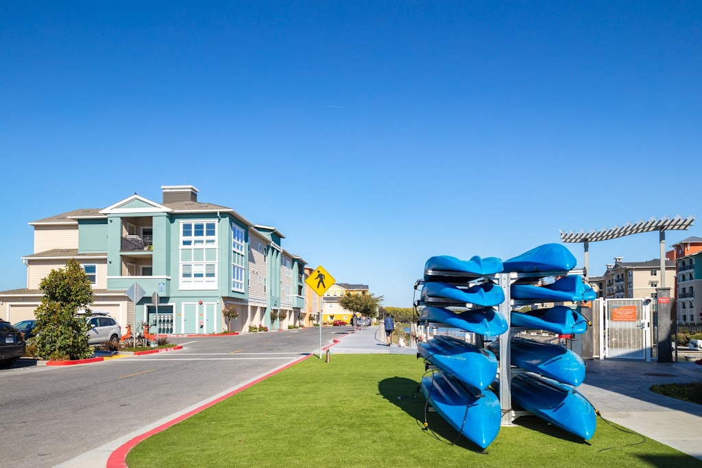 Blu Harbor Apartments by Windsor | 1 Blu Harbor Blvd, Redwood City, CA 94063 | Phone: (833) 295-1125