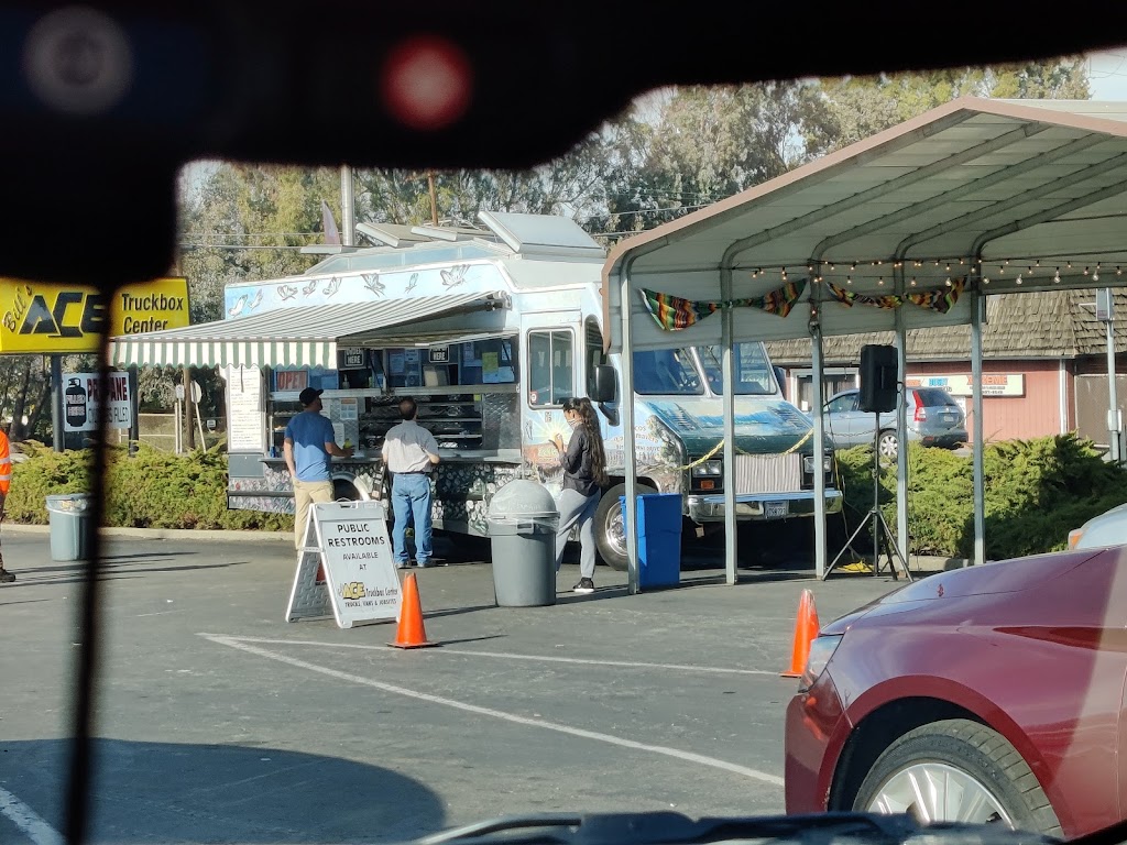 La Primavera Lunch Truck | 3550 Pacheco Blvd, Martinez, CA 94553 | Phone: (925) 813-0116