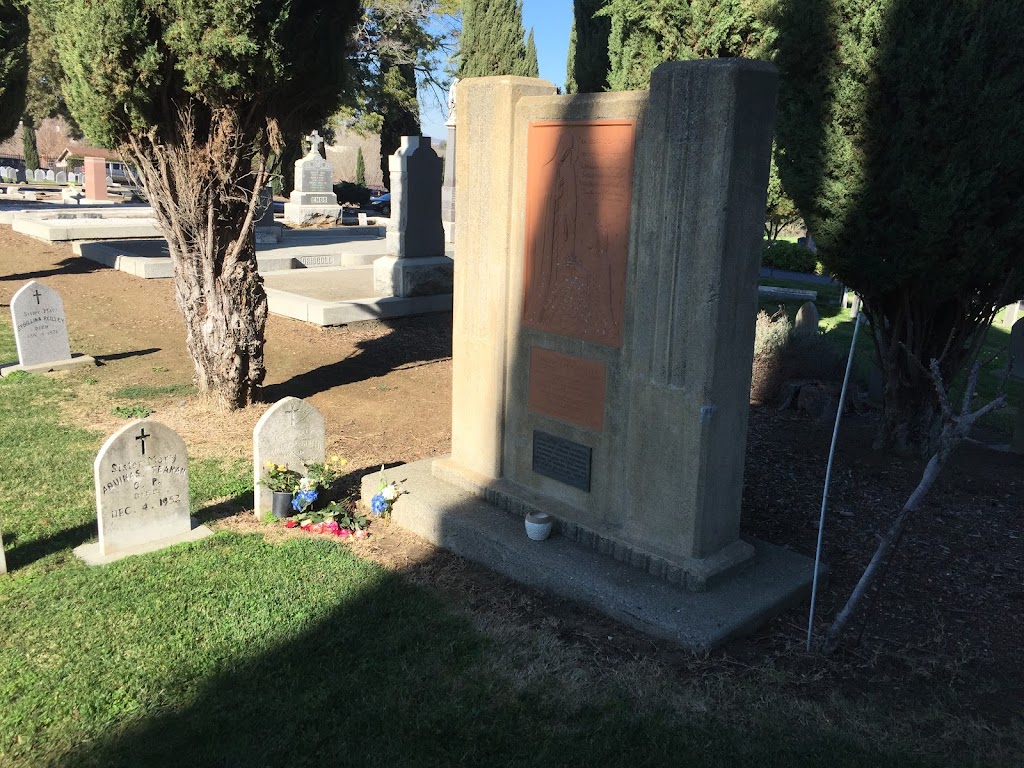 St Dominic Cemetery | E 5th St & Hillcrest Ave, Benicia, CA 94510 | Phone: (707) 751-0527