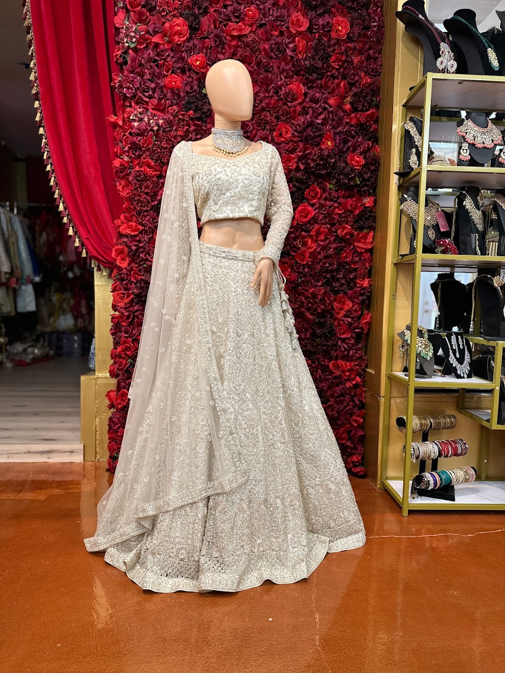 VAMA Designs Indian Bridal Couture | 2339 Quail Bluff Pl, San Jose, CA 95121 | Phone: (650) 241-8560