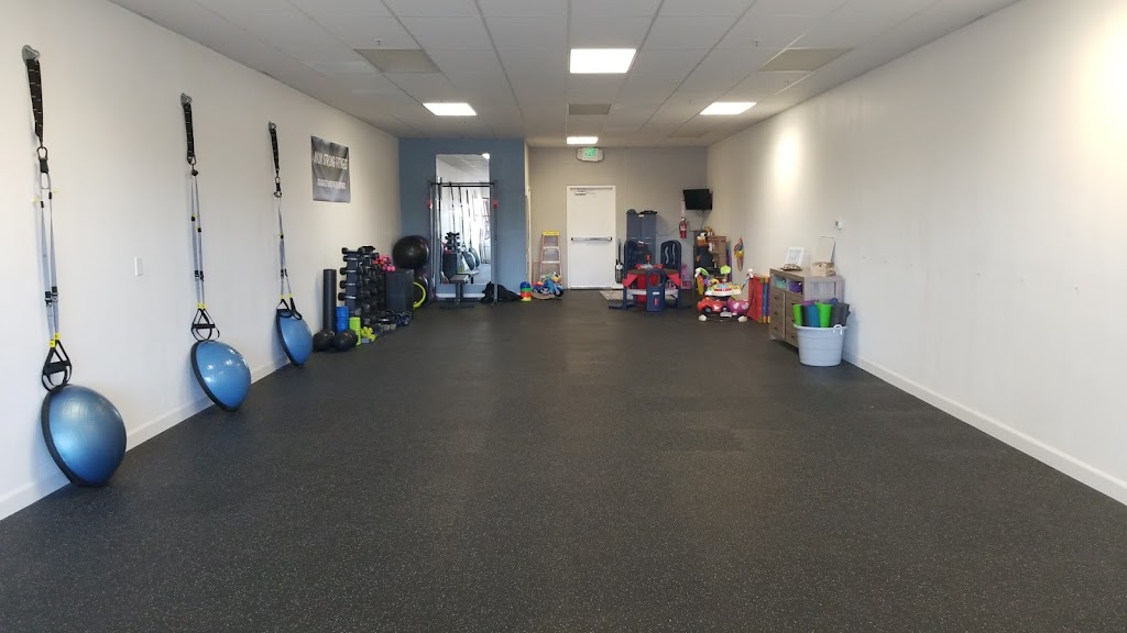 Mom Strong Fitness | 637 Merchant St, Vacaville, CA 95688 | Phone: (707) 592-9489