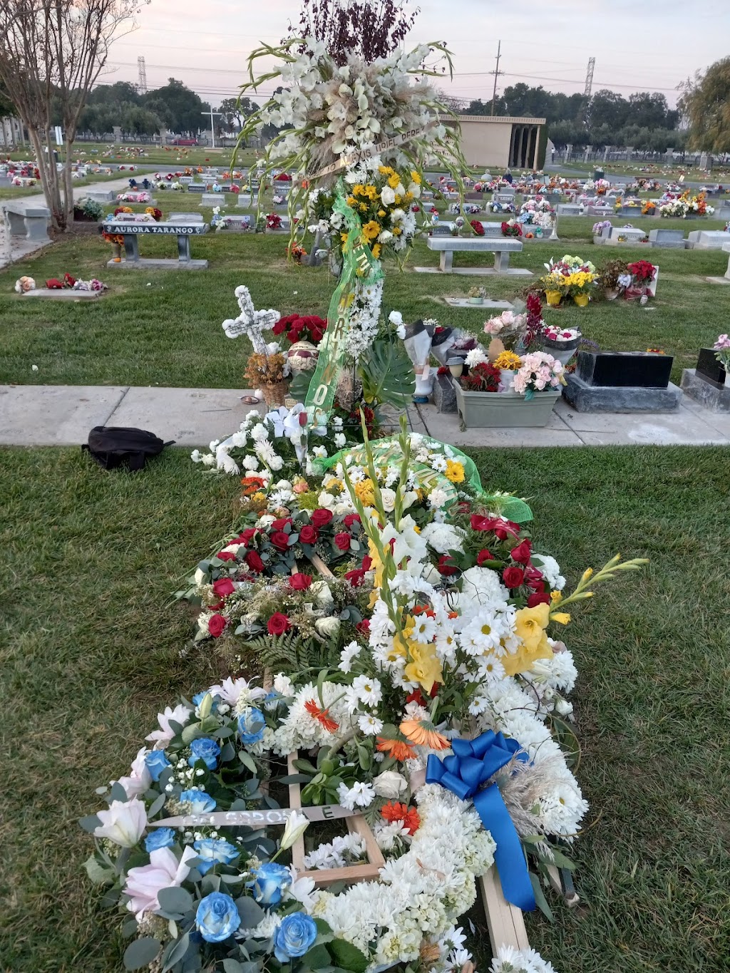 Holy Cross Cemetery & Funeral Center FD1958 | 2200 E 18th St, Antioch, CA 94509 | Phone: (925) 757-0658
