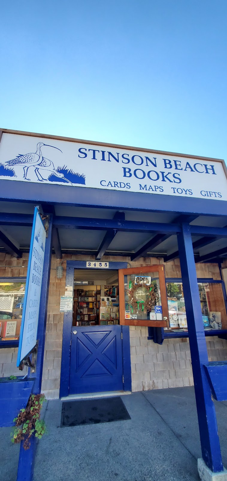 Stinson Beach Books | 3459 CA-1, Stinson Beach, CA 94970 | Phone: (415) 868-0700