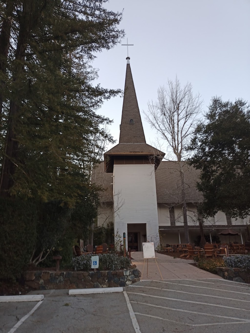 Woodside Village Church | 3154 Woodside Rd, Woodside, CA 94062 | Phone: (650) 851-1587