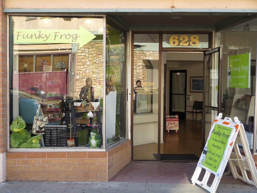 Teresa Molinars Funky Frog Boutique | 1314 Pomona St, Crockett, CA 94525 | Phone: (707) 479-2427