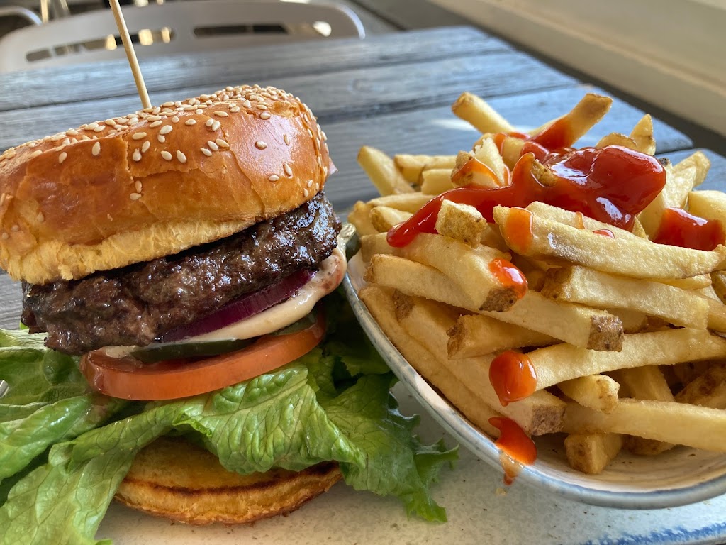The Station Burger | 2984 Russell St, Berkeley, CA 94705 | Phone: (510) 644-4992