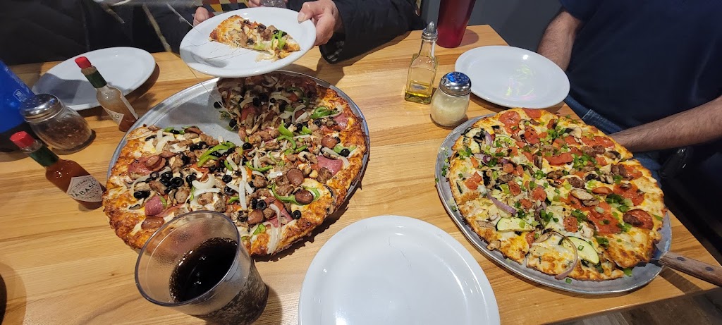 Round Table Pizza | 50 Cabrillo Hwy N, Half Moon Bay, CA 94019 | Phone: (650) 726-5208