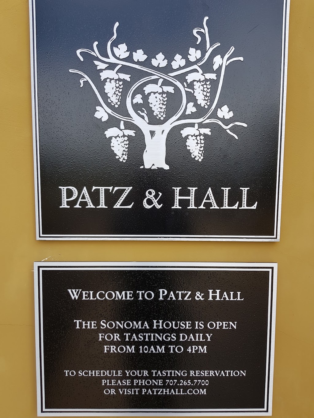 Patz & Hall Winery | 21200 8th St E, Sonoma, CA 95476 | Phone: (707) 265-7700