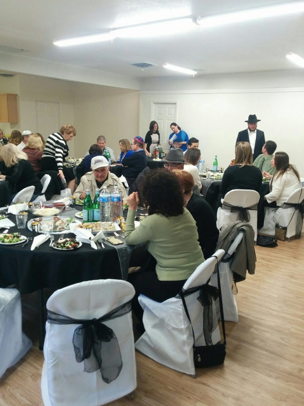 Chabad Jewish Center of Castro Valley | 21666 Redwood Rd, Castro Valley, CA 94546 | Phone: (510) 342-9326