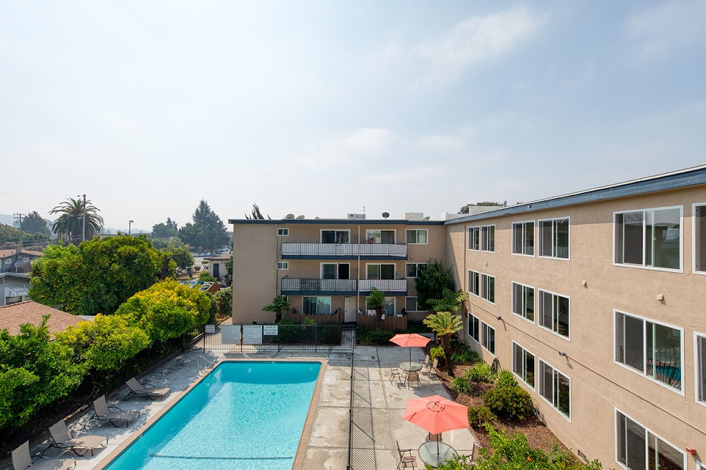 Fenix 424 Apartments by Trion Living | 424 Callan Ave Ste 104, San Leandro, CA 94577 | Phone: (510) 880-3377