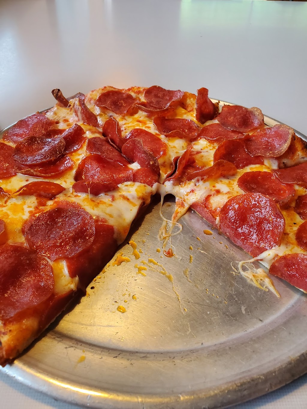 Skyline Pizza | 4400 Keller Ave #300, Oakland, CA 94605 | Phone: (510) 568-4122