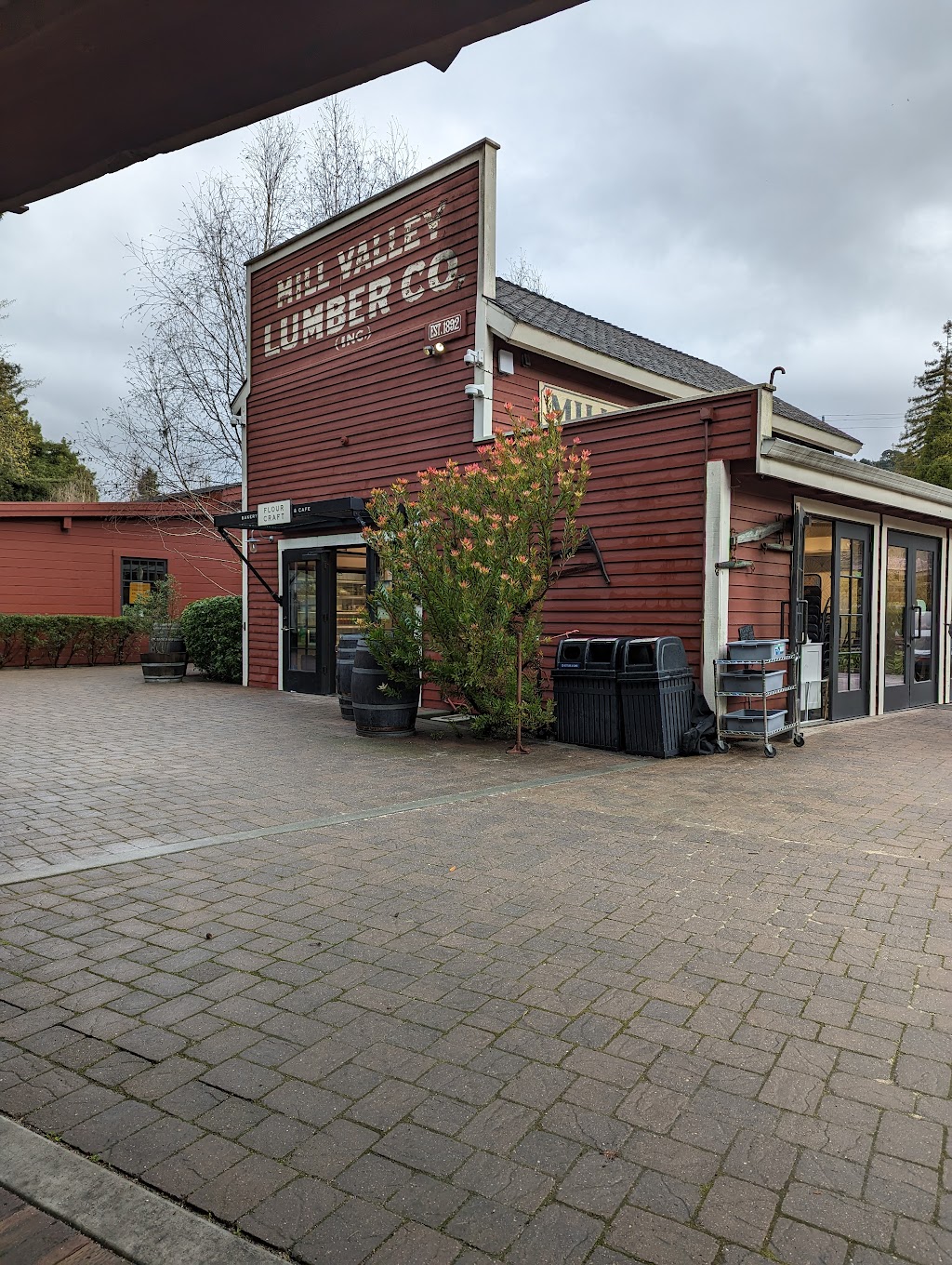 Mill Valley Lumber Yard | 129 Miller Ave, Mill Valley, CA 94941 | Phone: (415) 957-0463