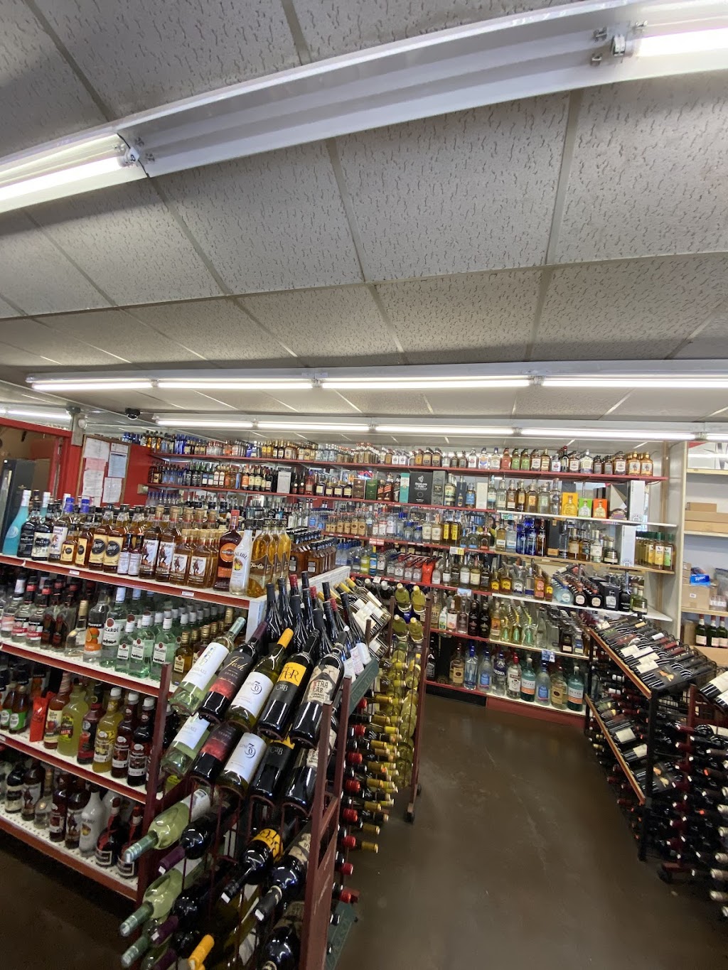 Easy Mart Liquor & Food | 61 Ave Alhambra, Half Moon Bay, CA 94019 | Phone: (650) 726-9924