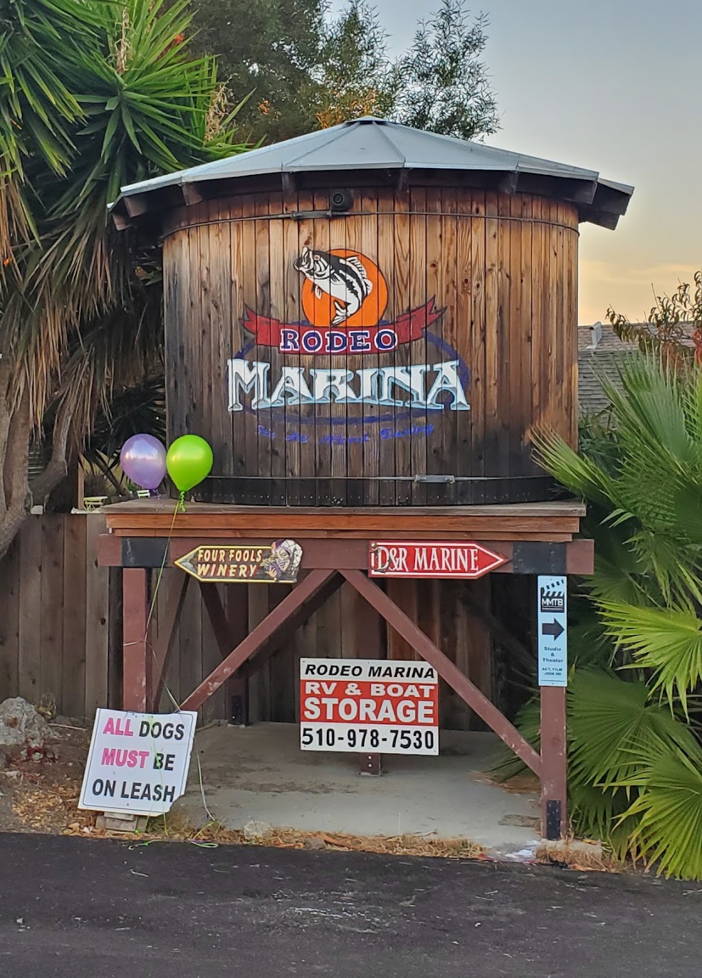 Rodeo Marina | 13 Pacific Ave, Rodeo, CA 94572 | Phone: (510) 978-7530