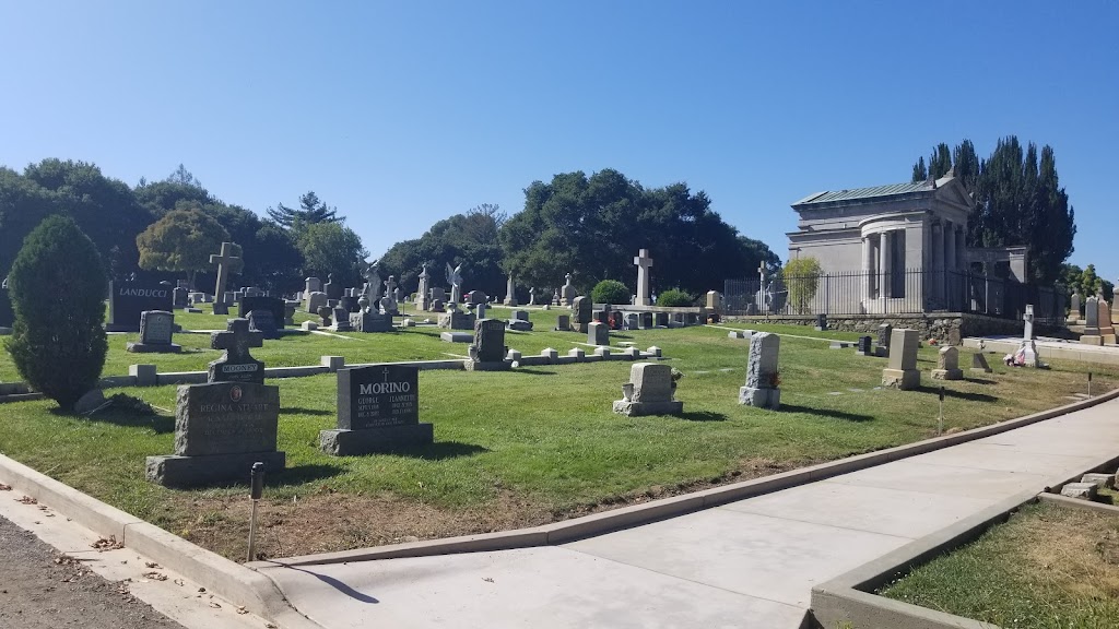 St Johns Cemetery | 910 Oregon Ave, San Mateo, CA 94402 | Phone: (650) 375-0587