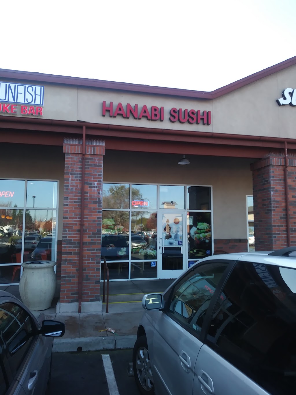 Hanabi Sushi | 3375 Port Chicago Hwy, Concord, CA 94520 | Phone: (925) 969-9162