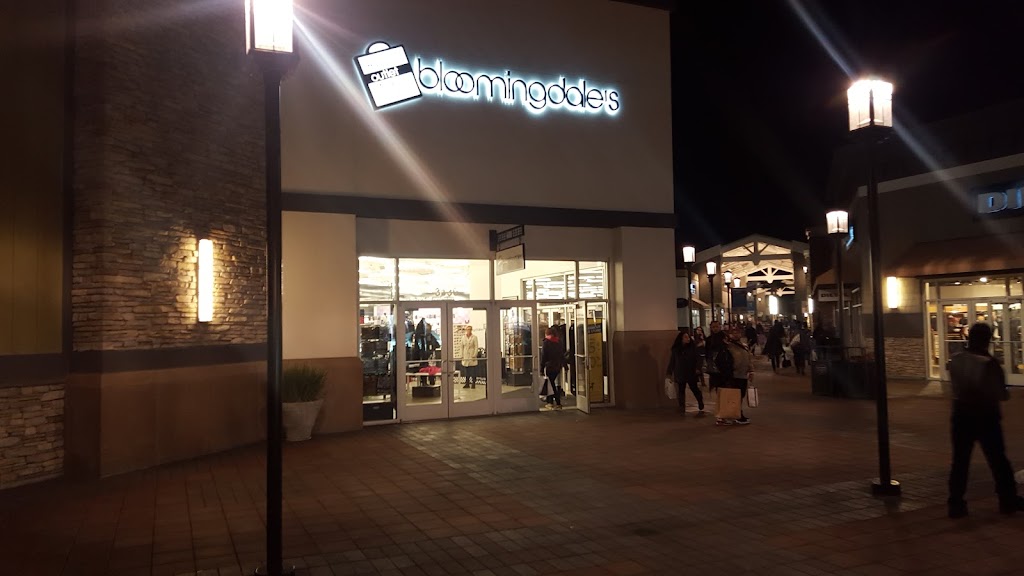 Bloomingdales Outlet | 3130 Livermore Outlets Dr, Livermore, CA 94551 | Phone: (925) 273-6190
