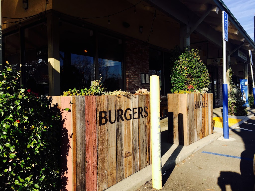 Monas Burgers & Shakes | 1574 Palos Verdes Mall, Walnut Creek, CA 94597 | Phone: (925) 278-1415