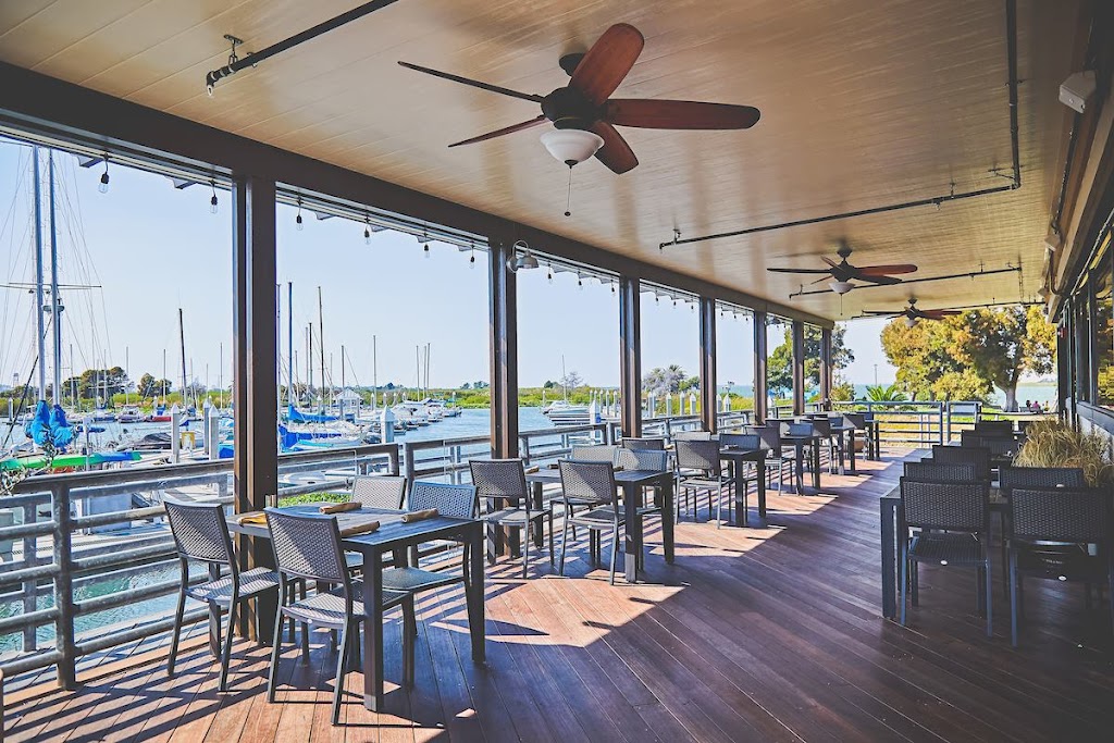 Smiths Landing Seafood Grill | 1 Marina Plaza, Antioch, CA 94509 | Phone: (925) 775-4862