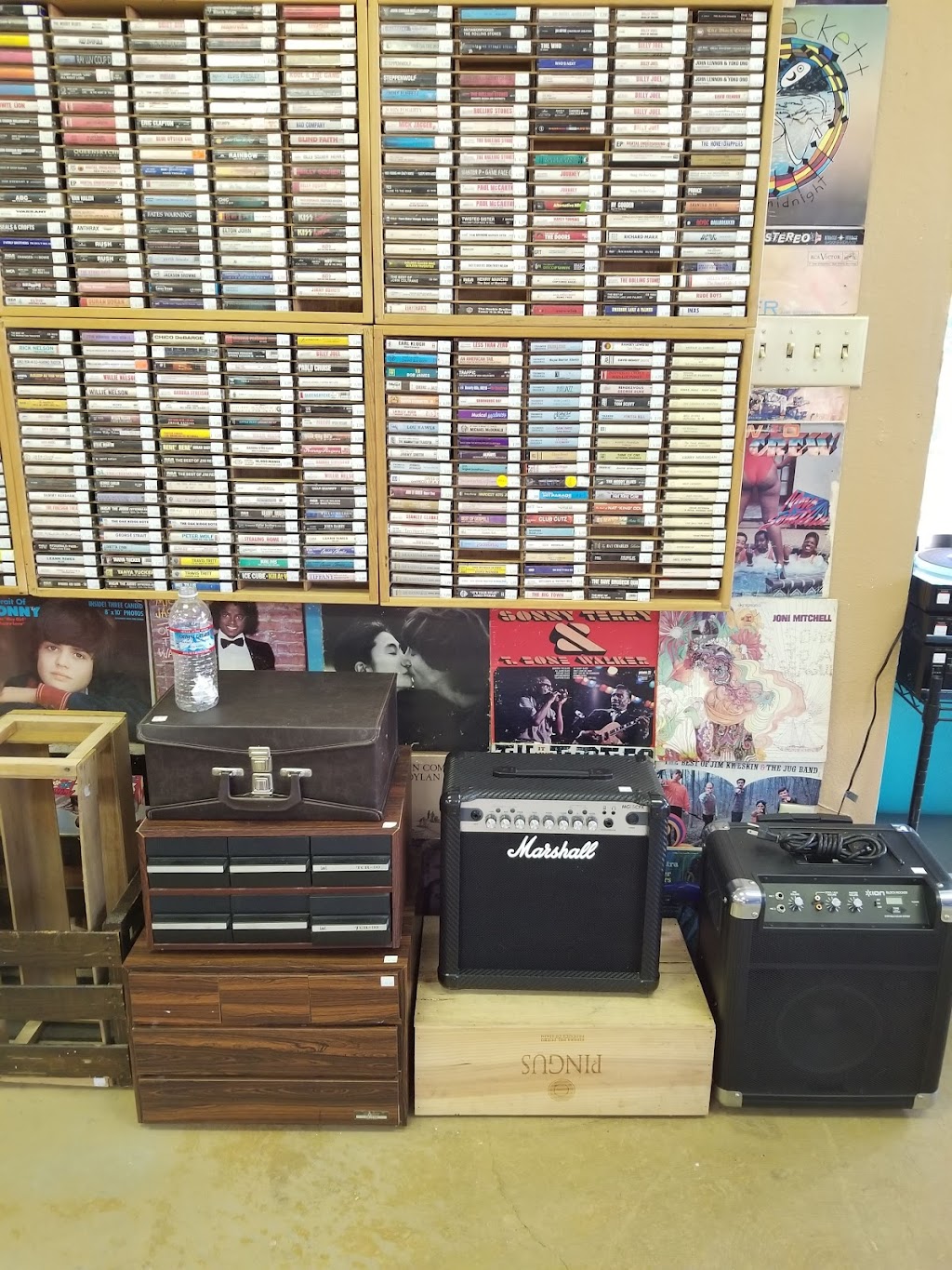 Retroactive Records And Games | 801 Main St, Suisun City, CA 94585 | Phone: (707) 429-9011