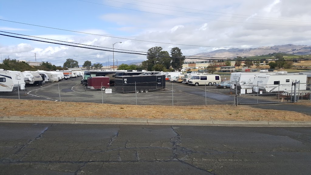 Oat Hill RV Parking | 4484 Hess Rd, American Canyon, CA 94503 | Phone: (707) 552-7932