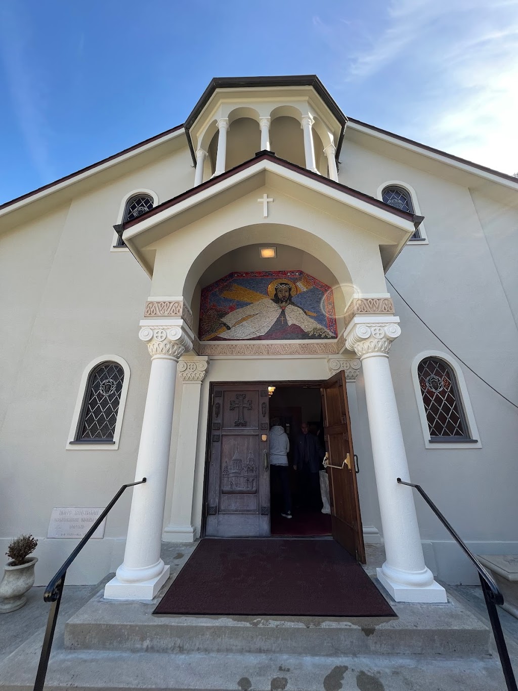 St. John Armenian Apostolic Church | 275 Olympia Way, San Francisco, CA 94131 | Phone: (415) 661-1142