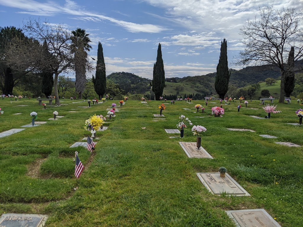 Oakmont Memorial Park & Mortuary | 2099 Reliez Valley Rd, Lafayette, CA 94549 | Phone: (925) 935-3311