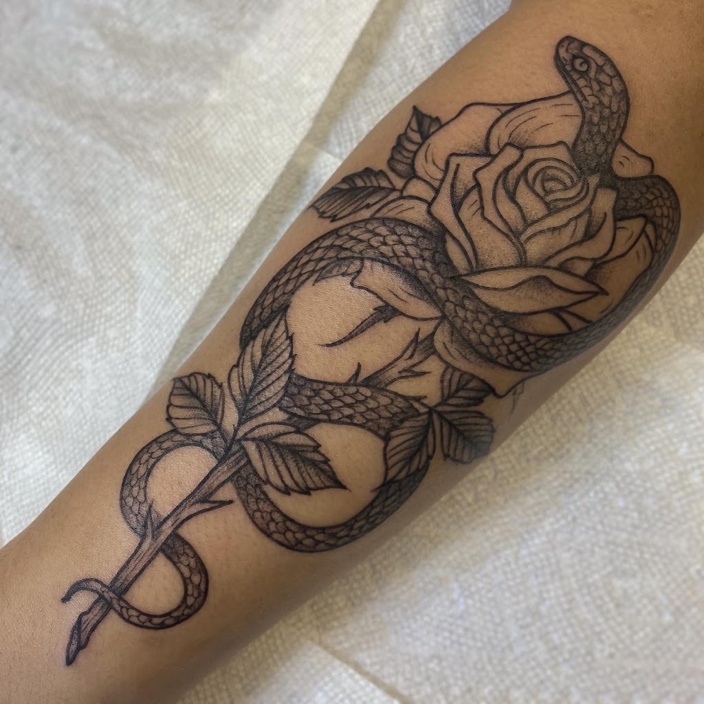 Rosa Grande Tattoo | 18506 CA-12, Sonoma, CA 95476 | Phone: (707) 343-7179