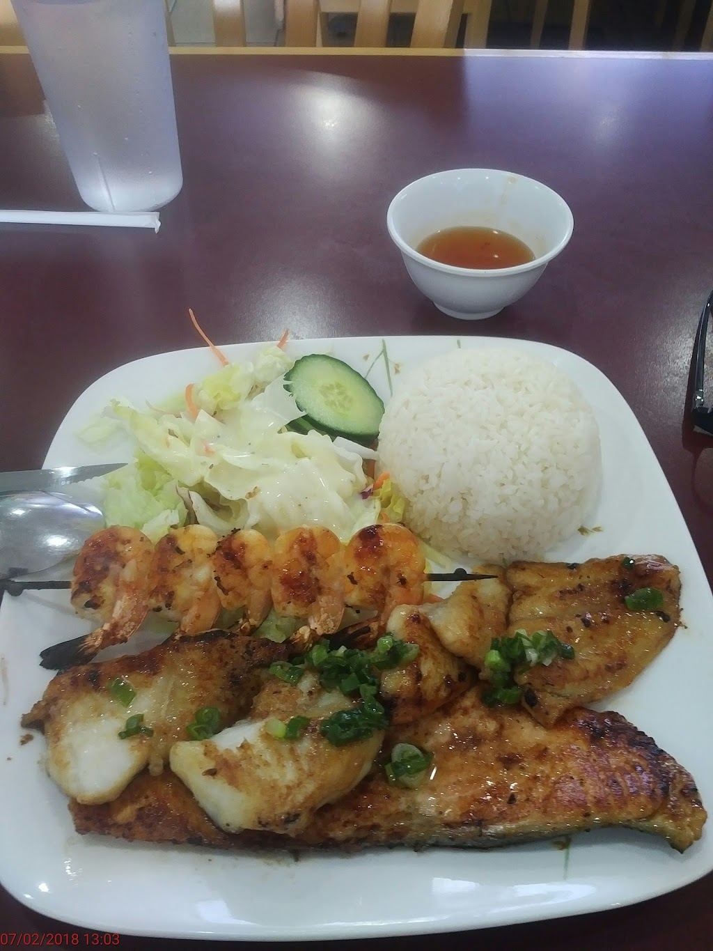 LV Phở | Vietnamese & Chinese Restaurant | 2621 Springs Rd, Vallejo, CA 94591 | Phone: (707) 561-0070