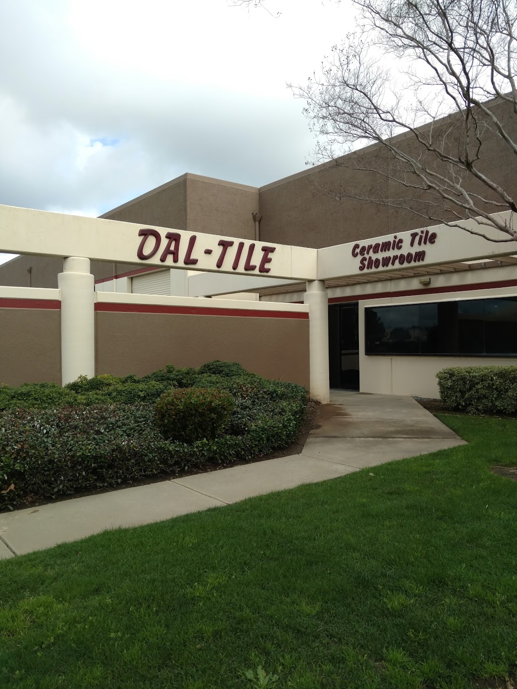 Daltile Sales Service Center | 2350 S Watney Way Ste A, Fairfield, CA 94533 | Phone: (707) 429-4592