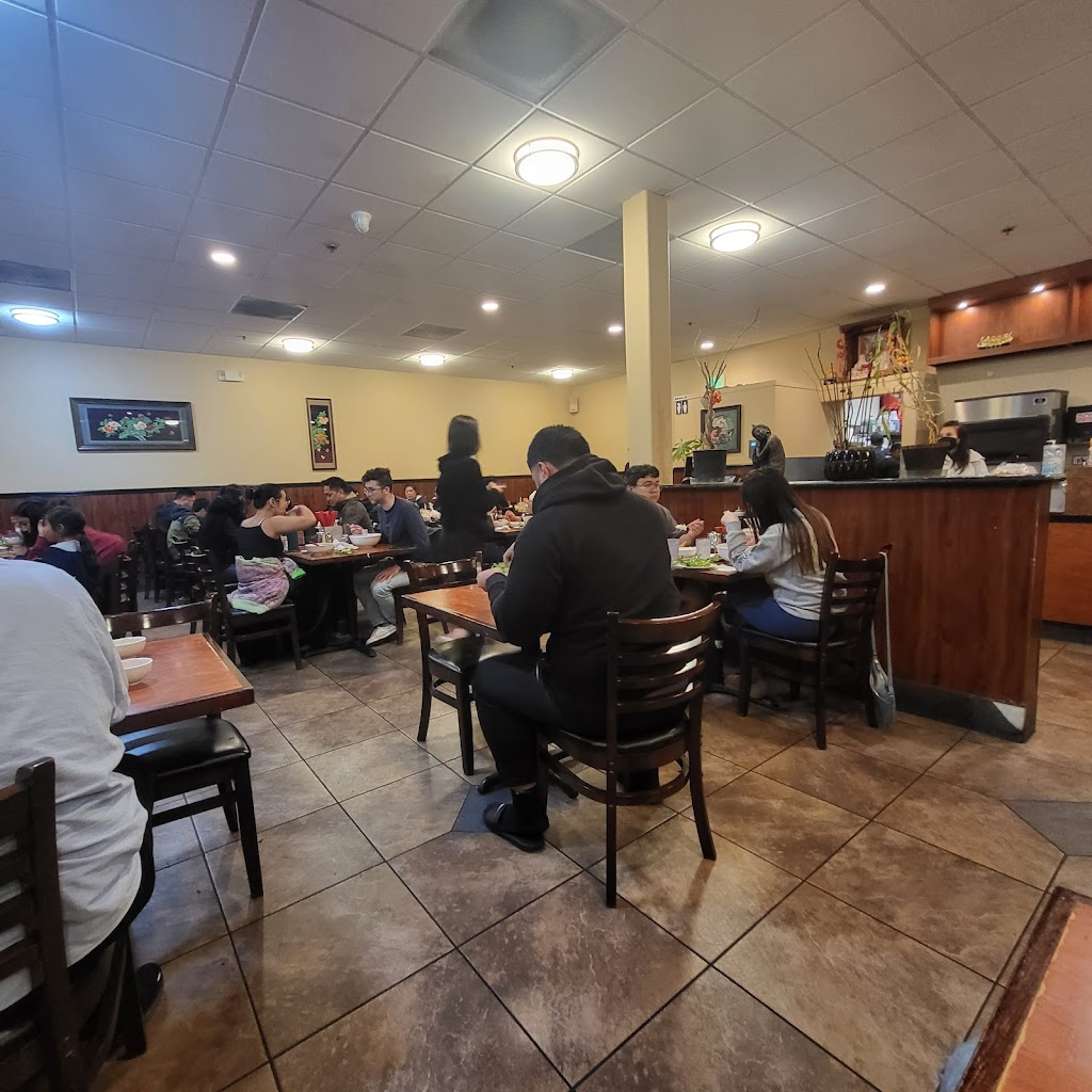 Pho Huynh Hiep #4- Kevin’s Noodle’s House | 188 Skyline Plaza, Daly City, CA 94015 | Phone: (415) 769-5788
