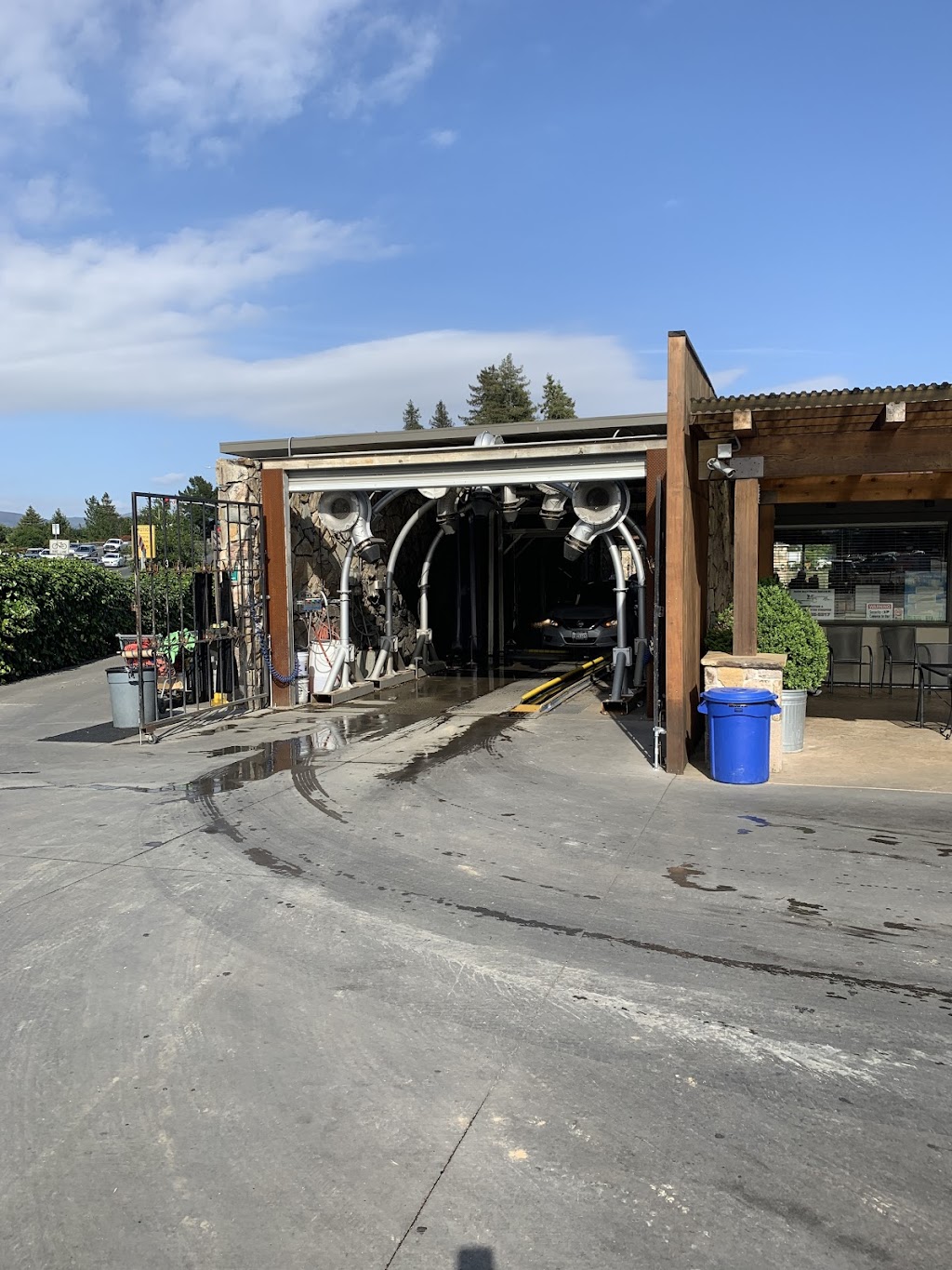 Classic Car Wash | 1050 Freeway Dr, Napa, CA 94558 | Phone: (707) 255-5655