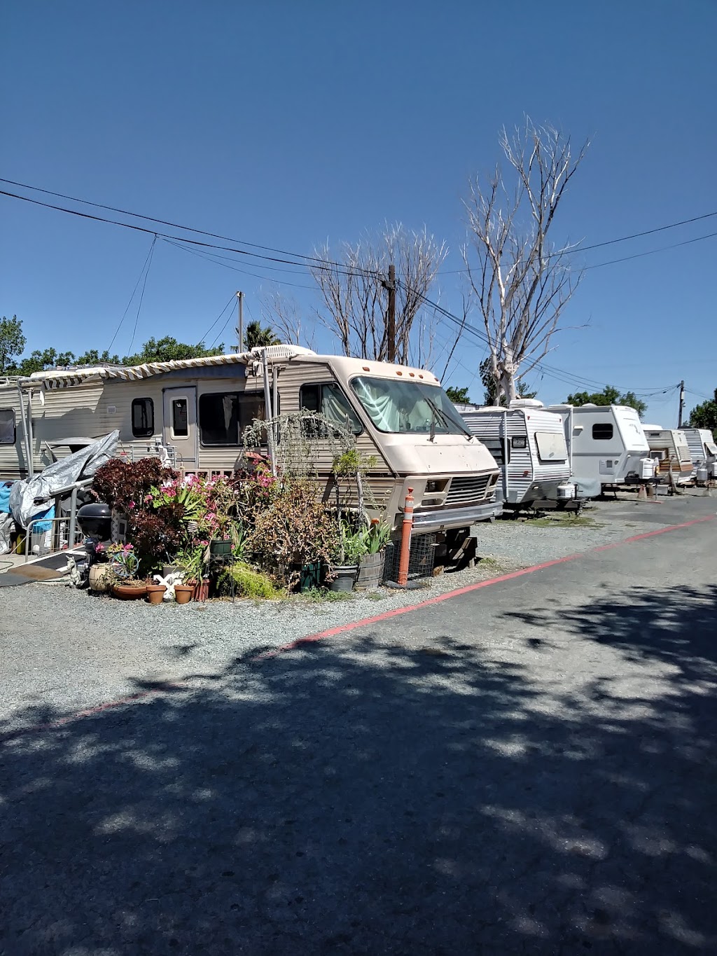 Bella Vista Mobile Home Park | 1570 Willow Pass Rd, Pittsburg, CA 94565 | Phone: (925) 432-6234