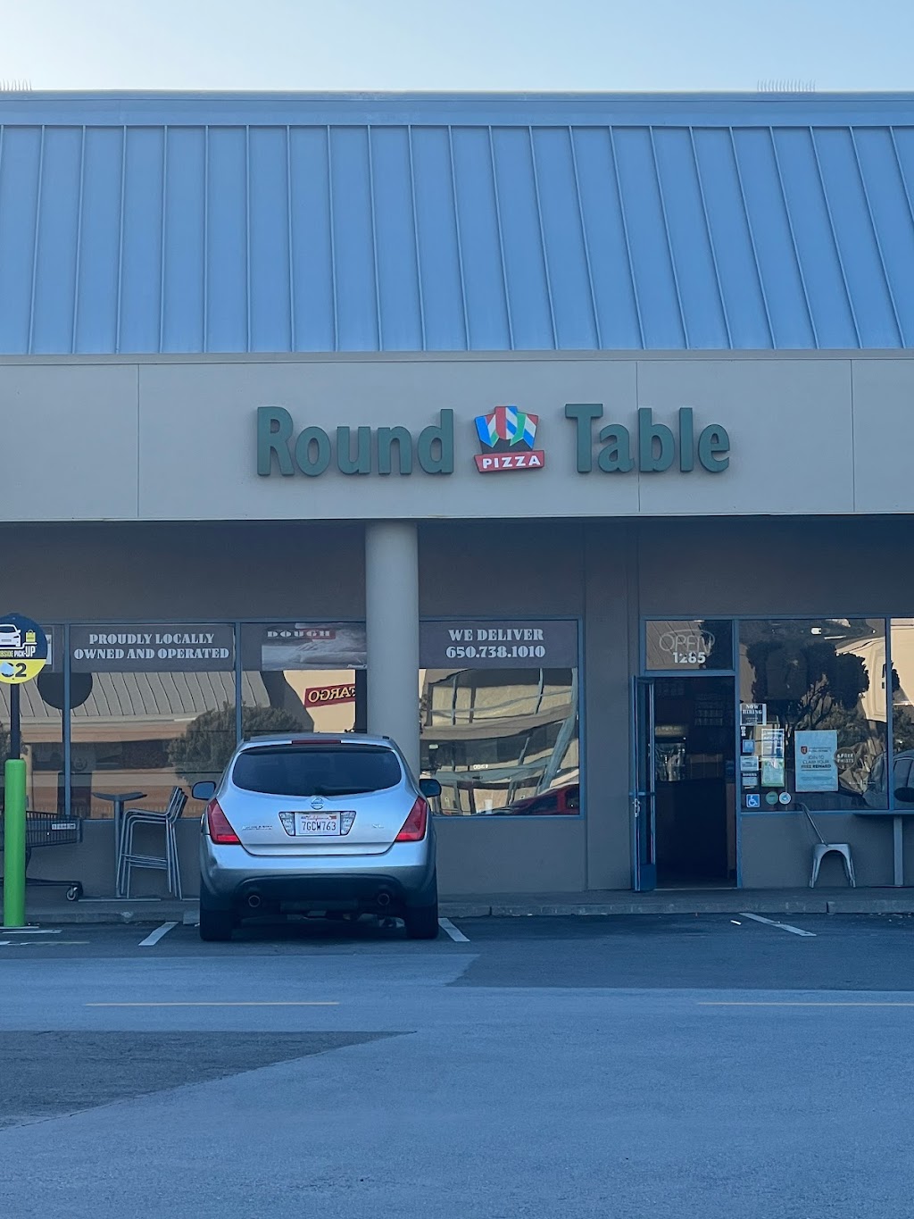 Round Table Pizza | 1285 Linda Mar Shopping Center, Pacifica, CA 94044 | Phone: (650) 738-1010