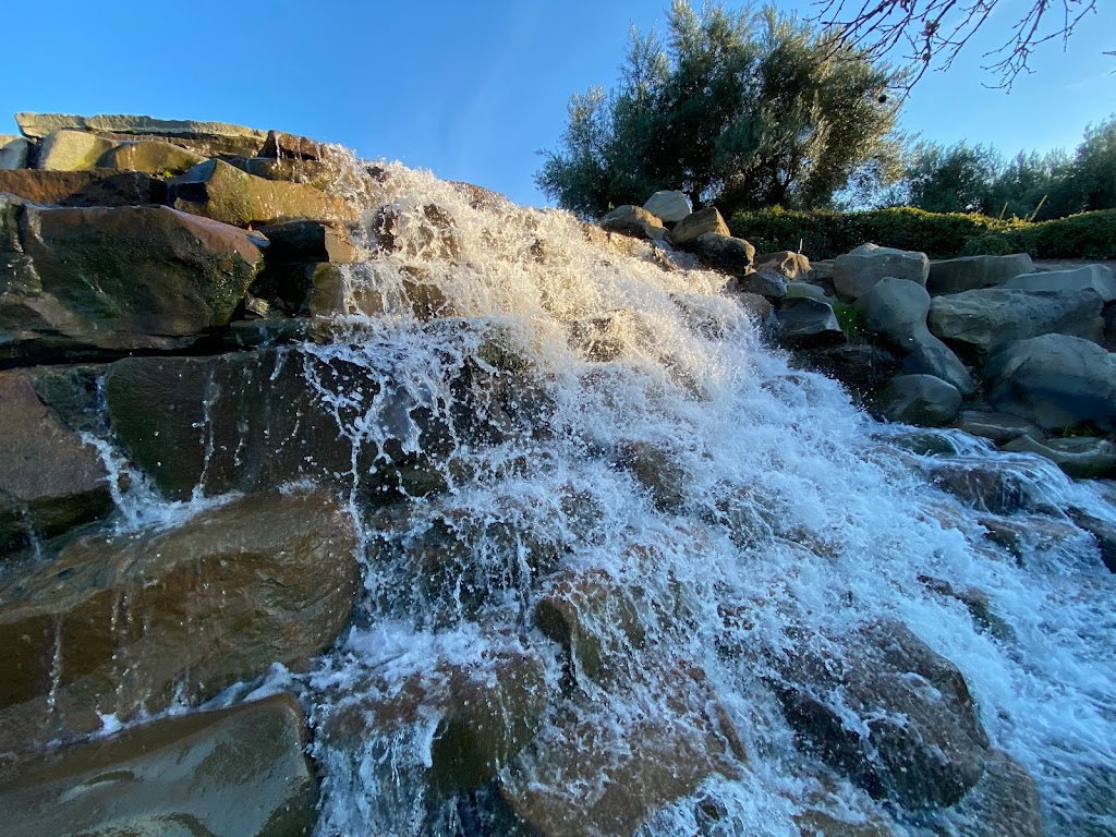 Bollinger Canyon Fountain | Bollinger Canyon Rd & S Chanterella Dr, San Ramon, CA 94582 | Phone: (925) 973-2800