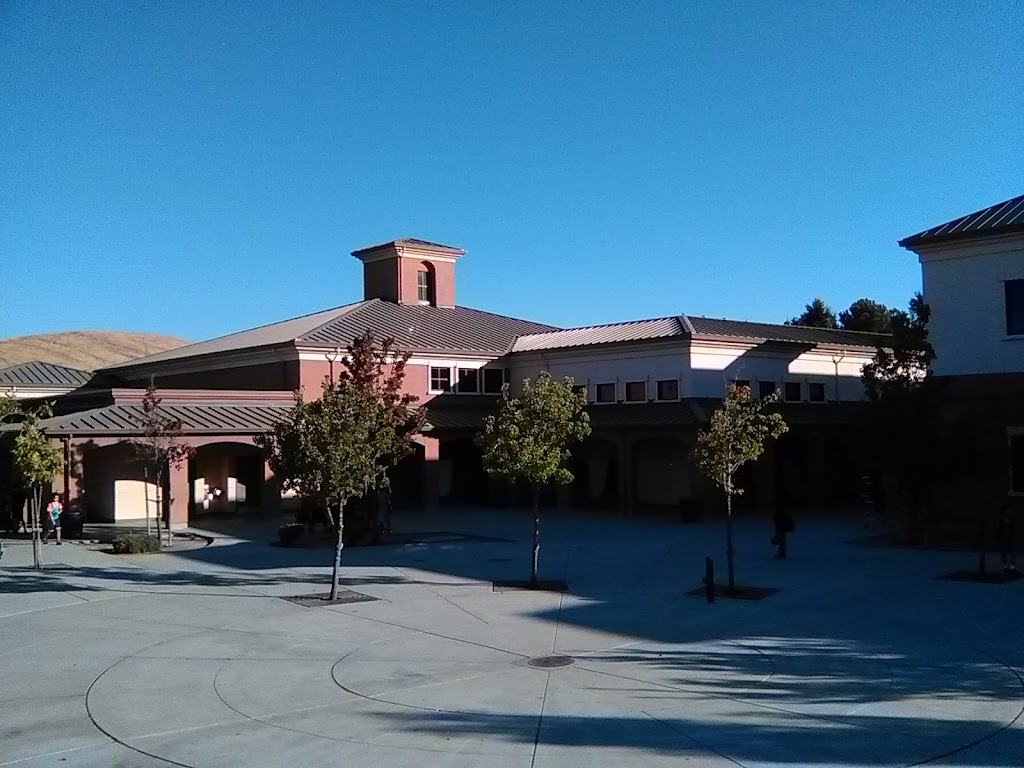 Windemere Ranch Middle School | 11611 E Branch Pkwy, San Ramon, CA 94582 | Phone: (925) 479-7400