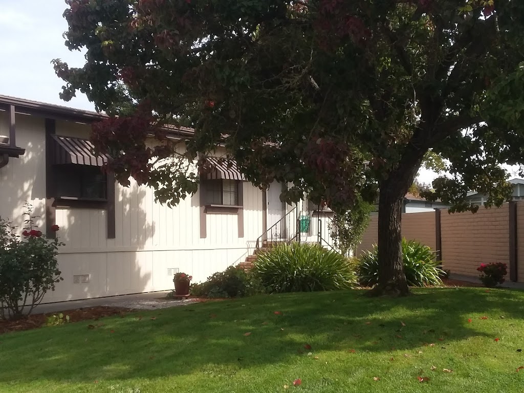 Royal Oaks Senior Mobile Home | 750 Wood Sorrel Dr, Petaluma, CA 94954 | Phone: (707) 762-2183